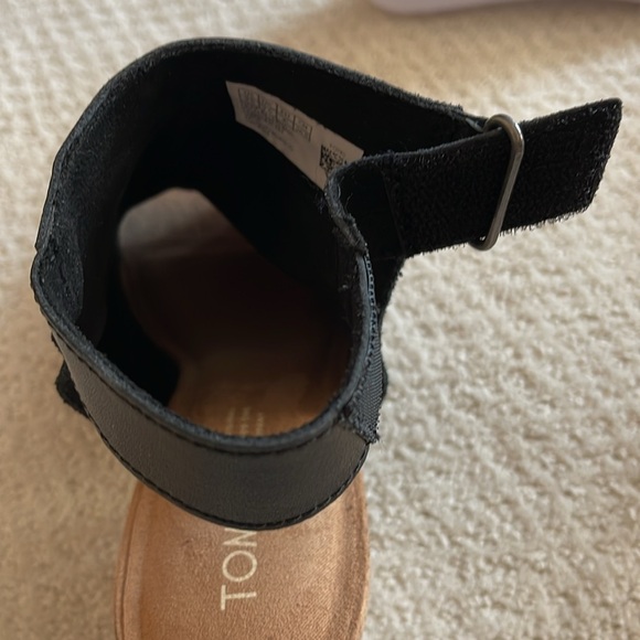 TOMS Grenada Suede shoe - Picture 8 of 9